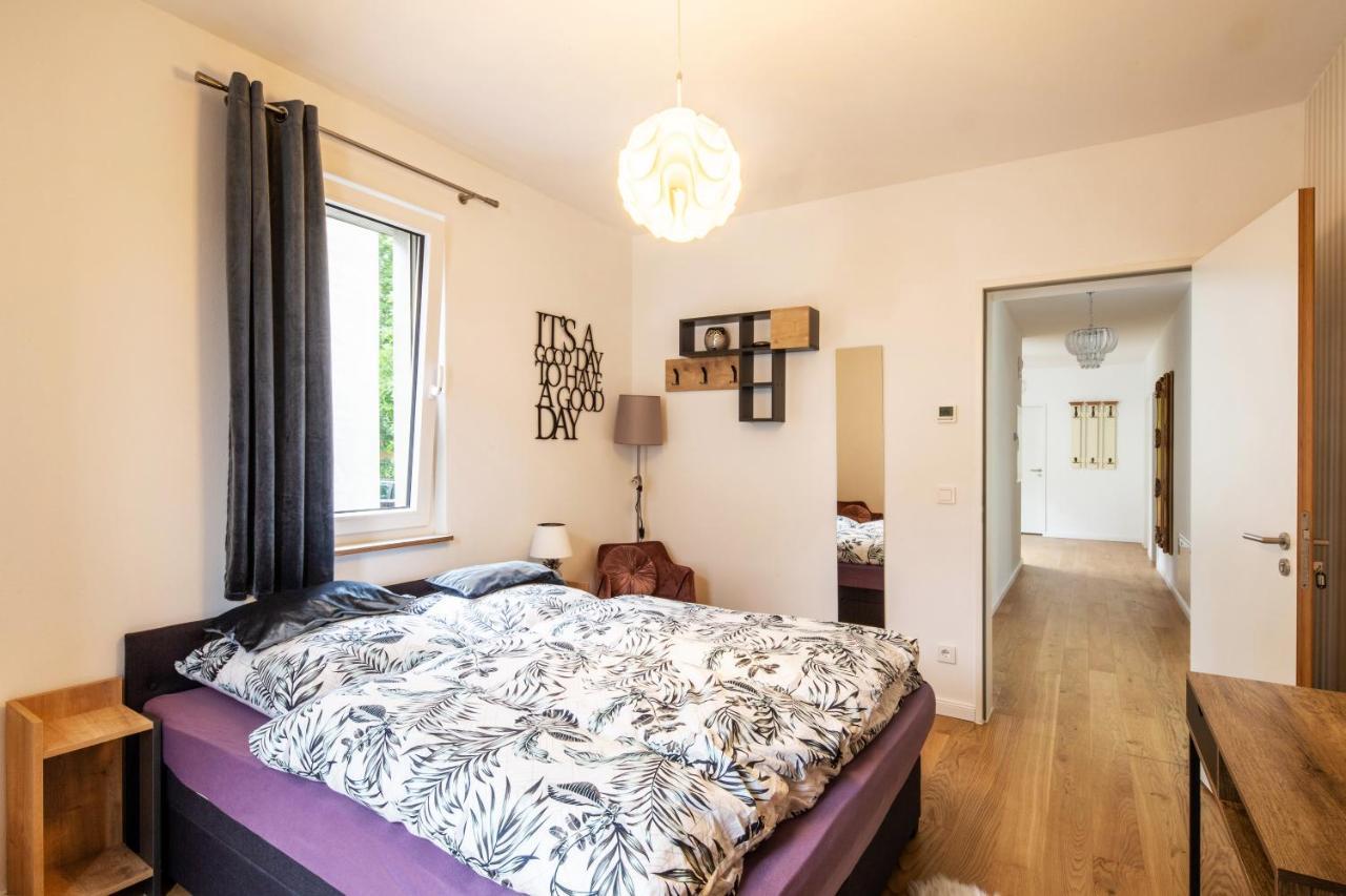 Appartamento Gaestezimmer In Dresden Mit Dach-Terrasse, Wohnbereich Und Kueche Esterno foto